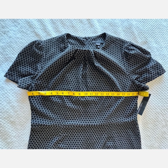 Maggy London short sleeve black & white jacquard dress (US18) Travel capsule! - Picture 4 of 8